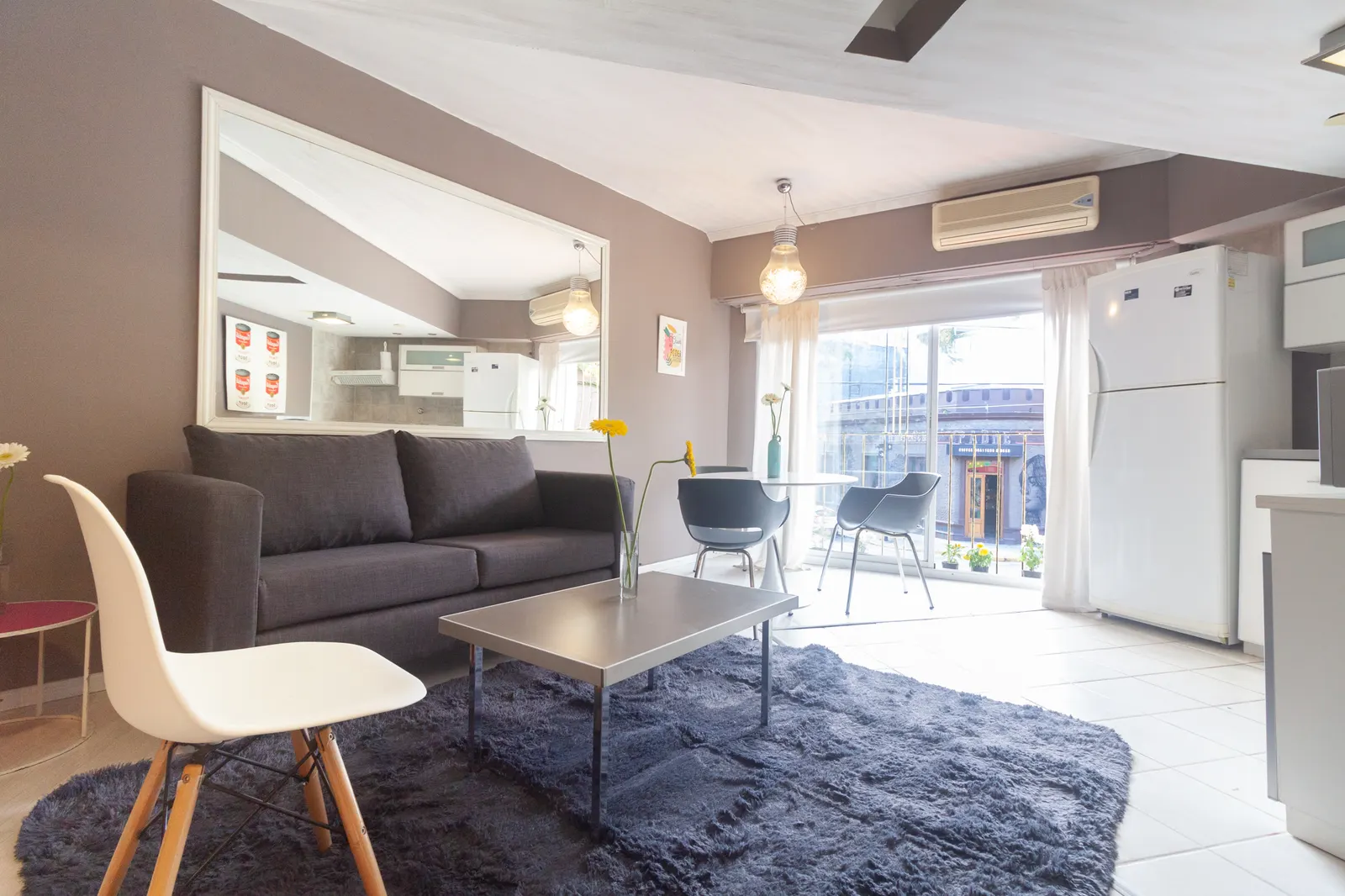White Apartment con Jacuzzi